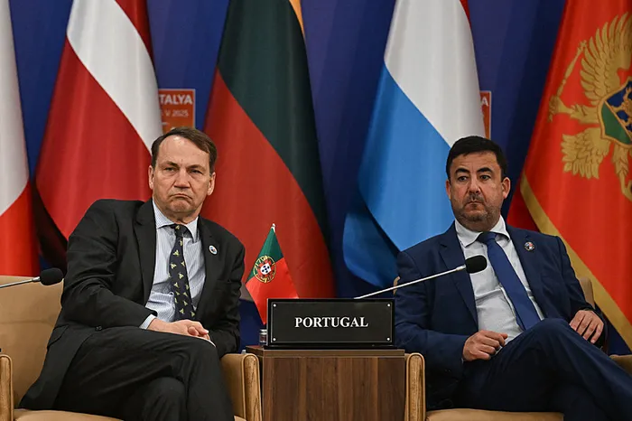 nato-disisleri-bakanlari-toplantisi-ikinci-gununde-1747297126727.jpg NATO Dışişleri Bakanları Toplantısı ikinci gününde