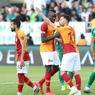 Mbaye Diagne, Sinan Gümüş'ten özür diledi