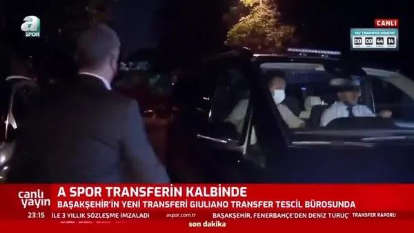 Başakşehir'in yeni transferi Giuliano transfer tescil bürosunda