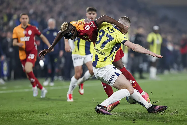 Son dakika Galatasaray haberi: Osimhen takım arkadaşlarına bakın ne dedi? Derbi zaferi sonrası flaş sözler ortaya çıktı...