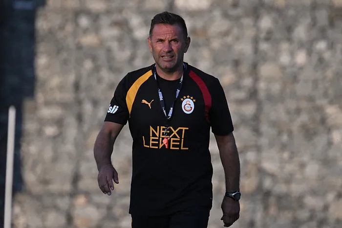 okan-buruk-bir-kez-daha-galatasaray-tarihine-gecti-1783930462309.jpeg
