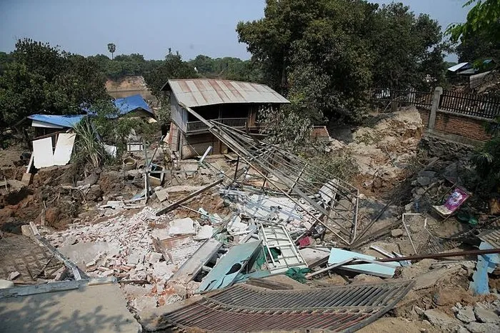 Myanmar depreminde ölü sayısı 3 bini aştı