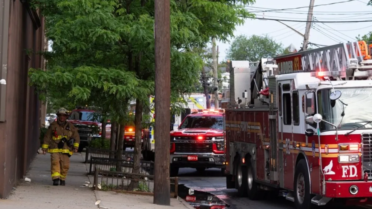 New York'ta tersanede patlama: 1 ölü, 36 yaralı