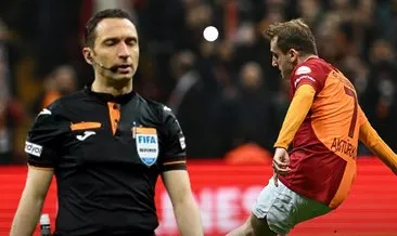Galatasaray’ın penaltısı sonrası saha karıştı