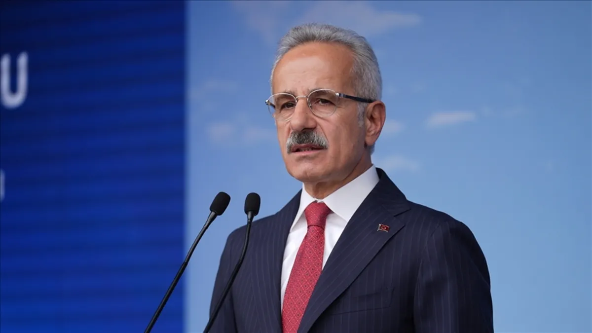 Bakan Uraloğlu açıkladı: Gayrettepe-İstanbul Havalimanı metrosunda yolcu rekoru kırıldı Bakan Uraloğlu açıkladı: Gayrettepe-İstanbul Havalimanı metrosunda yolcu rekoru kırıldı