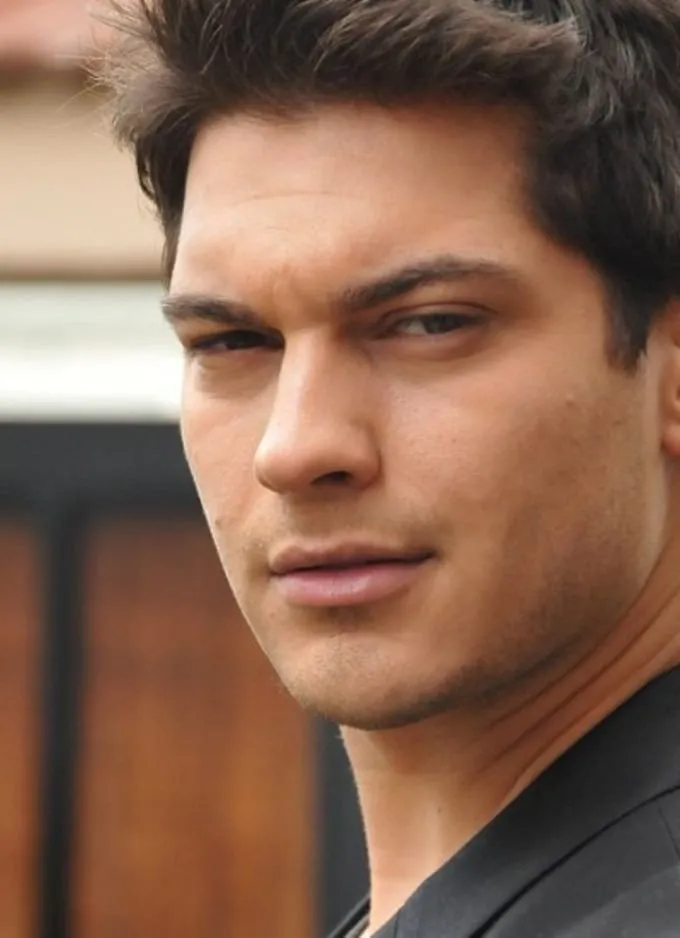 Çağatay Ulusoy�dan eski sevgililerine ağır gönderme Magazin Haberleri
