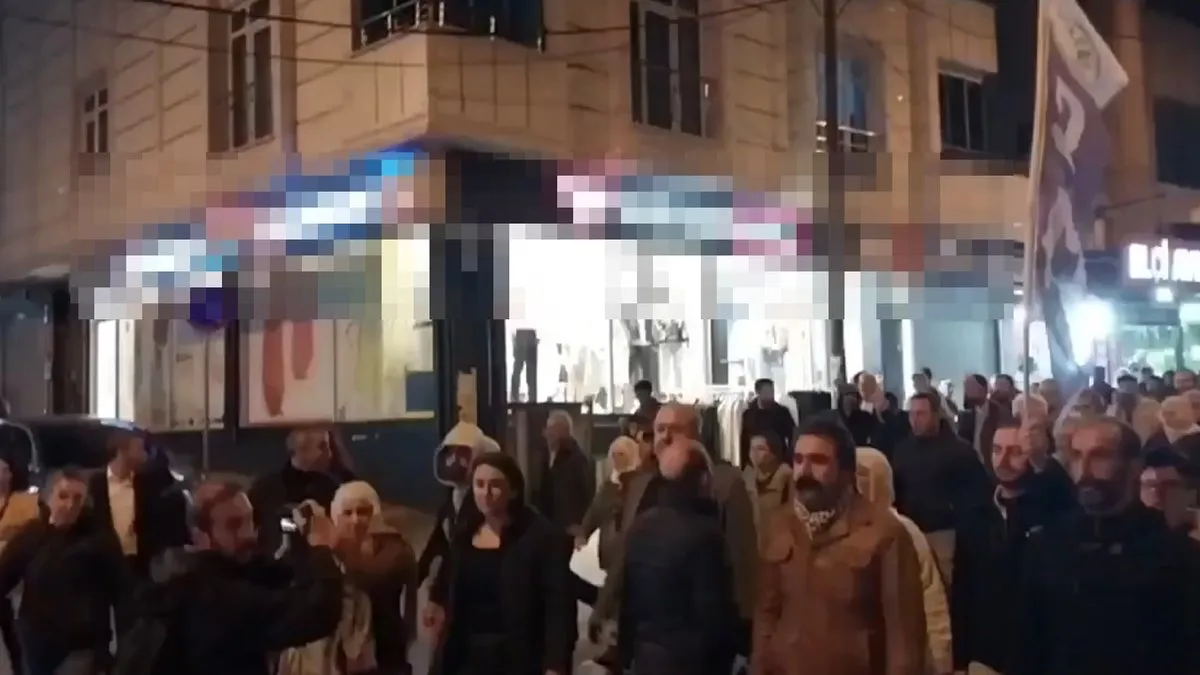 DEM Parti'den Esenyurt'ta terör propagandası!