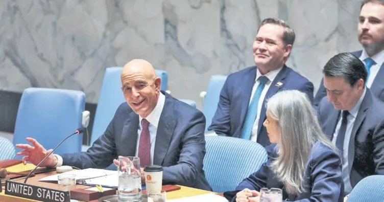 Tom Barrack çark etti
