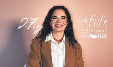 ‘Aşk yok tiyatro var’