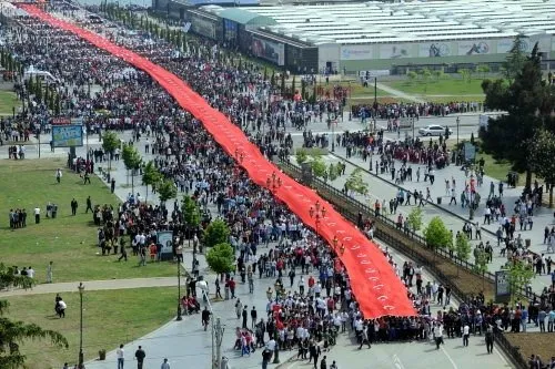 Samsun Da 1919 Metre Uzunlugunda Turk Bayragi Acildi Galeri Turkiye