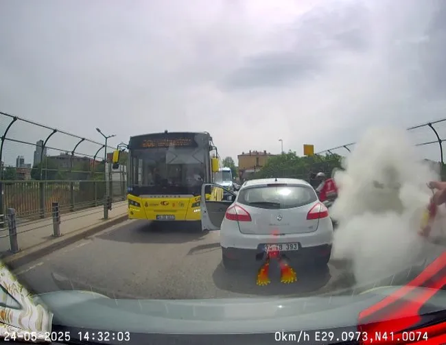 istanbul-trafiginde-bicakla-dehset-sacmisti-o-maganda-hakkinda-yeni-gelisme-1748256477082.jpg