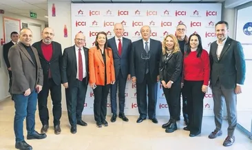 11 ülkede Türk bayrağını dalgalandırıyor