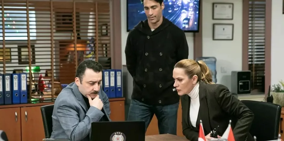 ARKA SOKAKLAR 735. BÖLÜM İZLE! Kanal D Arka Sokaklar son bölüm izle