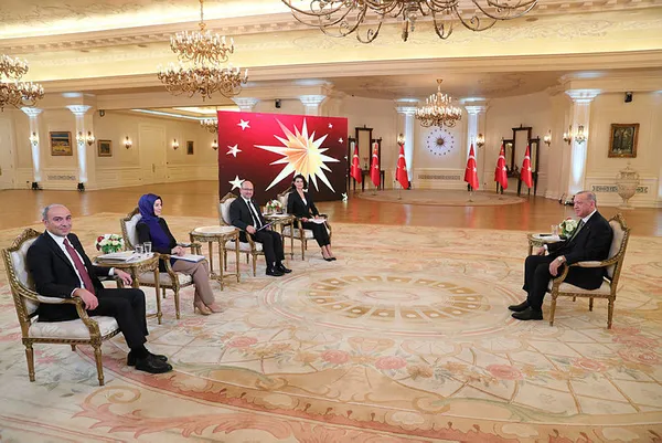 son-dakika-baskan-recep-tayyip-erdogandan-onemli-aciklamalar-kur-faiz-enflasyon-sarmalinda-yasamayacagiz-1638305236166.jpg SON DAKİKA: Başkan Recep Tayyip Erdoğan'dan canlı yayında önemli açıklamalar: Kur-faiz-enflasyon sarmalında yaşamayacağız