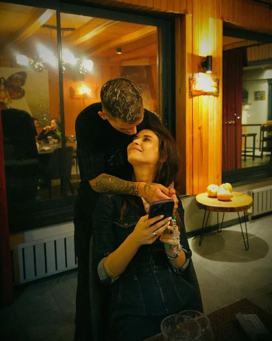 Lucas Torreira ile çalkantılı ilişkisini bitirmişti! Ünlü oyuncu Devrim Özkan yeni bir aşka yeleken açtı!