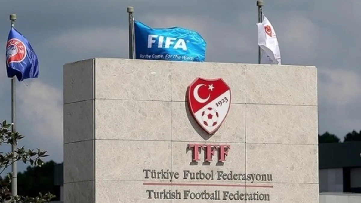 SON DAKİKA! TFF'den Fenerbahçe-Trabzonspor maçına saat değişikliği!