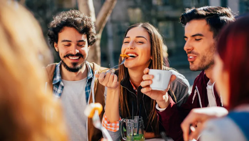 Bildiğimiz gerçekler yıkılıyor mu? Uzmanlar anlattı: En fazla 5 kişiyle yakın ilişkiniz olabilir!