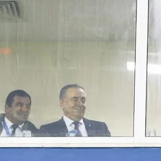 3 Türk 11’de Semih sağ bek