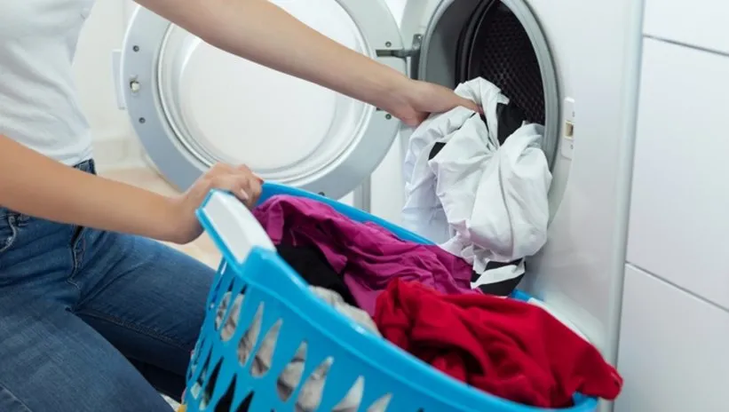 En temiz çamaşırlar için uygulanması gereken tek yöntem! Çamaşır makinesine koyarken…