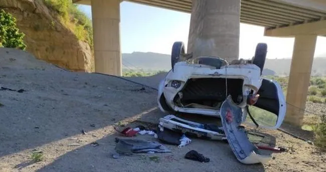 Kontrolden çıkan otomobil köprüden uçtu: 1 ölü, 2 yaralı -