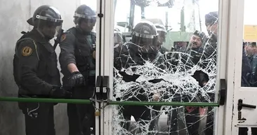 İspanya’da referandum gerginliği: Baskın düzenleniyor