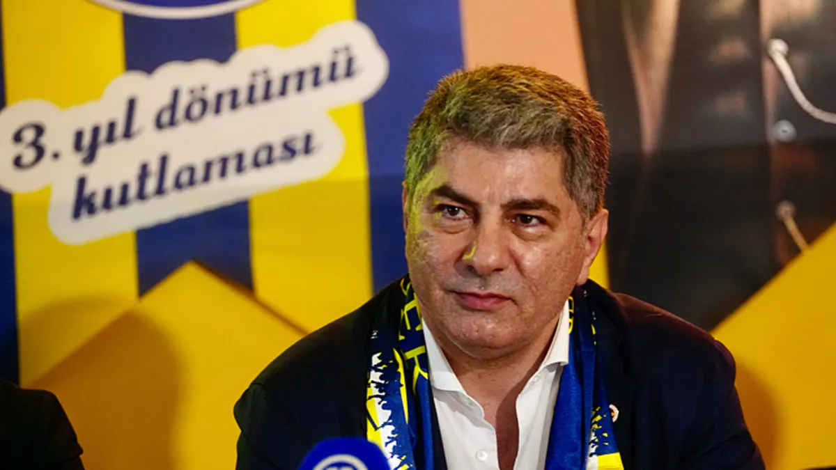 Fenerbahçe Başkan Adayı Hakan Safi, transfer bütçesini açıkladı! Fenerbahçe Başkan Adayı Hakan Safi, transfer bütçesini açıkladı!