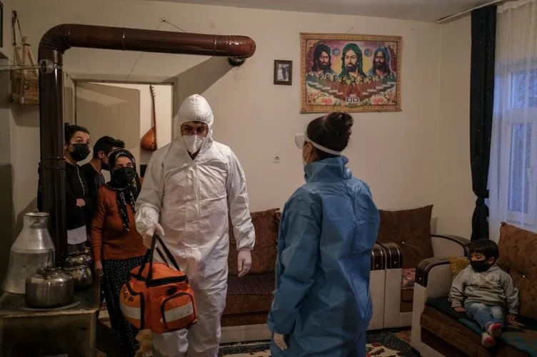 Eksi 15 derecede corona virüs savaşı: Her noktaya gidiyorlar!  Vaka sayısı yarı yarıya düştü...
