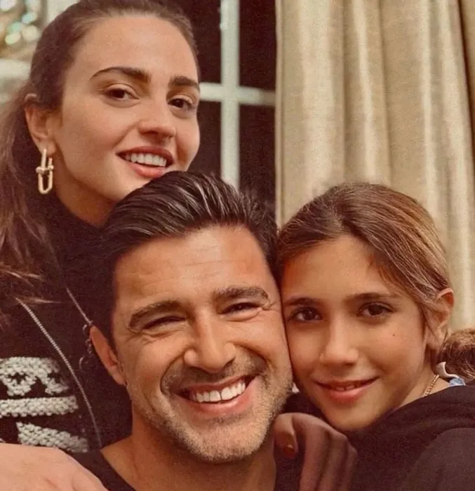 Hakan Ural’ın annesi meğer Yeşilçam yıldızıymış! İlk defa duyanlar çok şaşırdı... İşte Hakan Ural’ın Yeşilçam güzeli annesi!