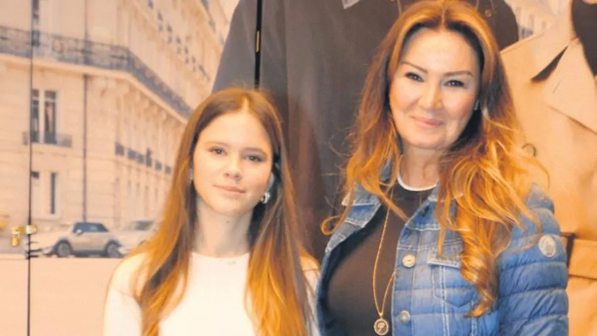 Anne kız alışverişte