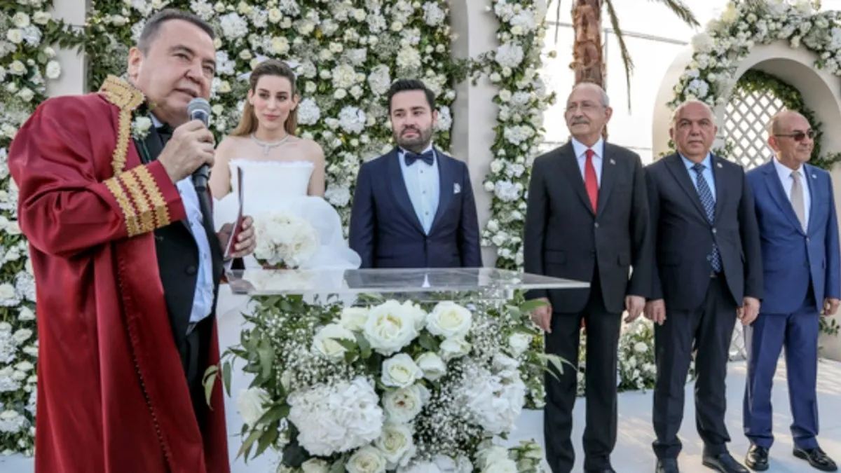 SON DAKİKA | Muhittin Böcek’in oğlunu baz bilgileri ele verdi! İş adamıyla ofisinde 29 dakika görüştü
