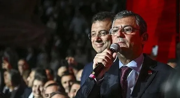 CHP İstanbul İl Başkanlığı önünde istifa sesleri! Adaylar açıklandı kriz büyüdü