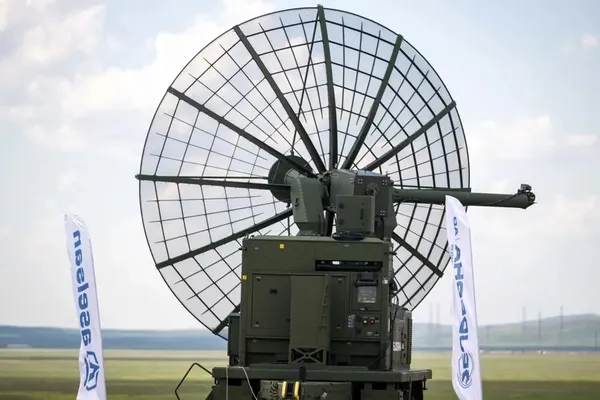 iha-tehditlerine-karsi-yeni-nesil-savunma-dronedef-sahaya-cikti-hedefi-saniyeler-icinde-yok-etti-1780741009692.jpg