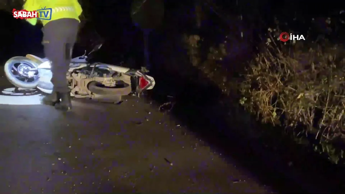 Kontrolden çıkan motosiklet devrildi: 1 ölü videosunu izle Kontrolden çıkan motosiklet devrildi: 1 ölü videosunu izle