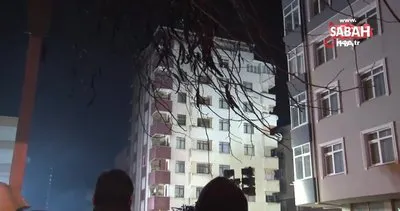 Kartal’da çöken binanın yan tarafında bulunan binanın kaydığı iddia ediliyor