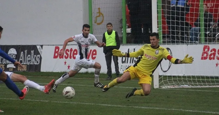 Menemenspor, Arnavut kaleci Gentian Selmani ile anlaştı