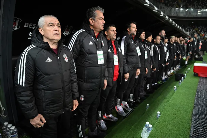 riza-calimbaydan-futbolculara-agir-elestiri-besiktasa-geldigimde-kendime-acidim-1703192039950.jpg