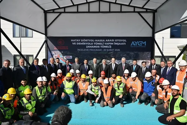 bakan-uraloglu-acikladi-orta-koridoru-akdenize-baglayan-projede-insaat-basliyor-1771592064418.jpeg