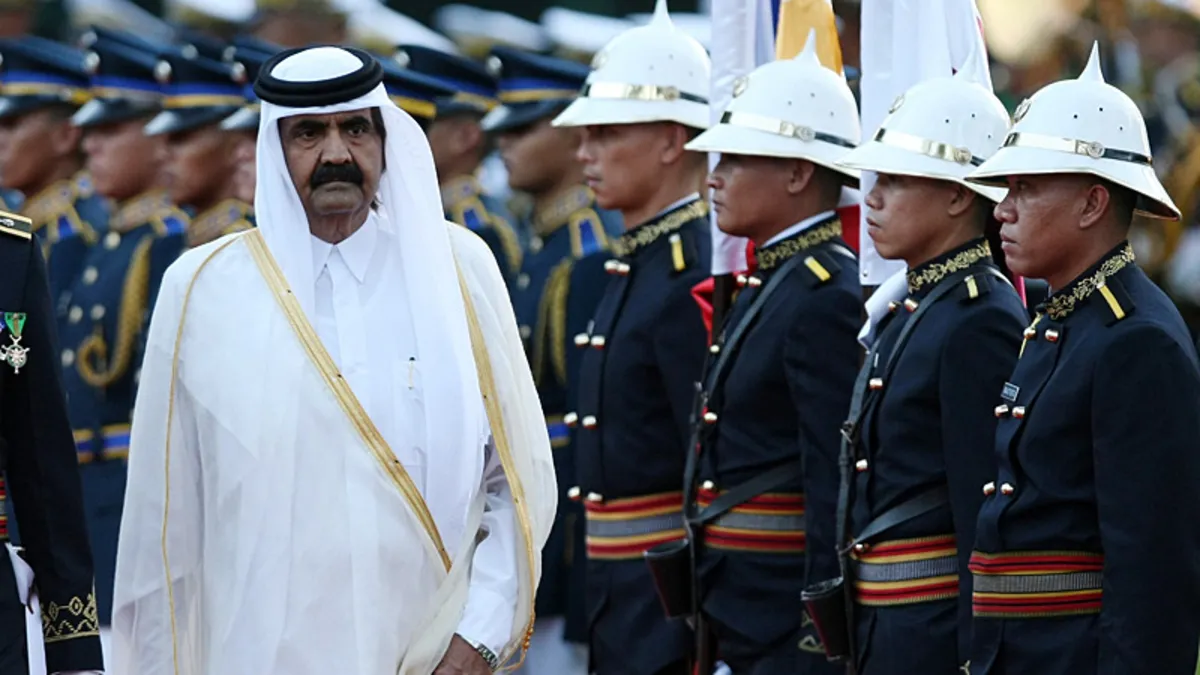 Katar'ın eski Emiri Şeyh Hamad bin Halife Al Sani'nin vefatına ilişkin haber görseli.