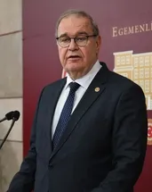 Aynı merkezden alçak saldırı