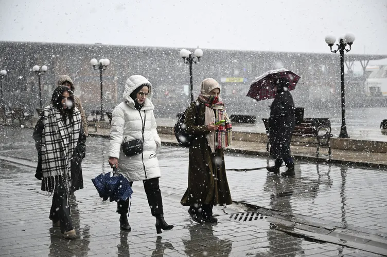 İstanbul’da kar için yeni tarih verildi! İstanbul’da pazartesi günü okullar tatil olacak mı? Cevap geldi