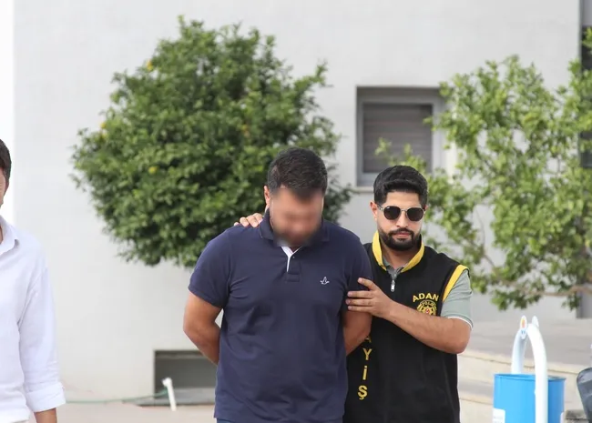 son-dakika-otomobilinde-cansiz-bedeni-bulunan-ilyas-unalanin-olumunde-sir-perdesi-aralandi-dikkat-ceken-yasak-1761204080513.jpg SON DAKİKA... Otomobilinde cansız bedeni bulunan İlyas Ünalan'ın ölümünde sır perdesi aralandı: Dikkat çeken yasak aşk detayı!