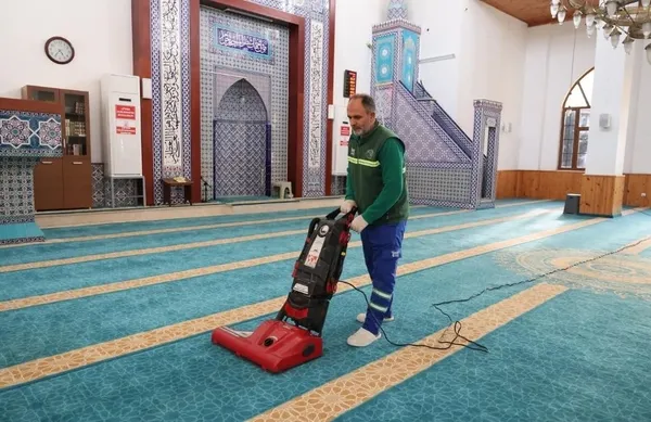 ramazan-ayi-icin-camilerde-tum-hazirliklar-tamamlandi-1771077341355.jpg