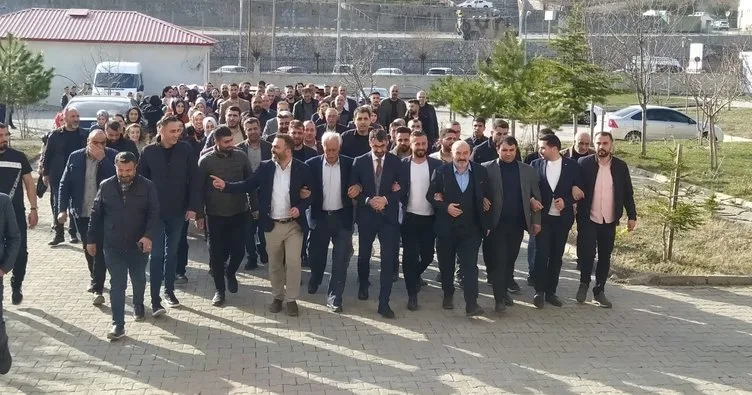 AK Partili Başkan Tanğlay mazbatasını aldı: Kazanan Bitlis ve Bitlisliler oldu