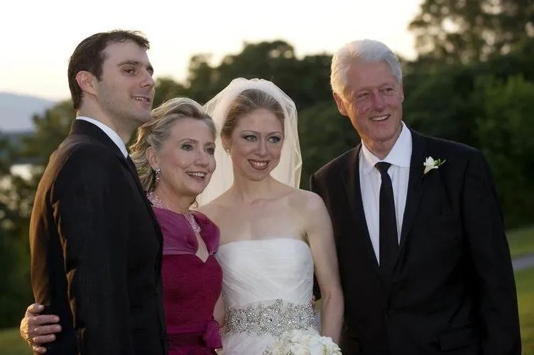 Chelsea Clinton dünya evine girdi
