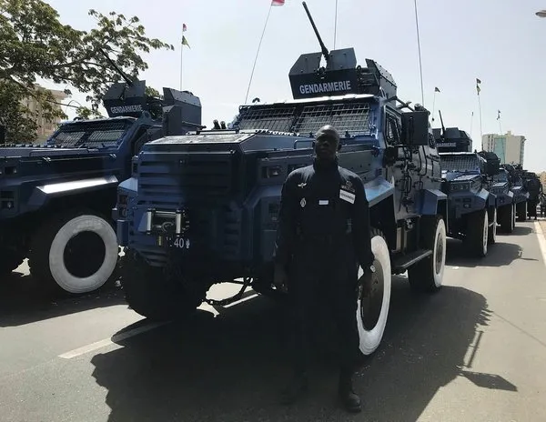 Türk zırhlıları Ejder Yalçın ve Ejder Toma Senegal'de gösterildi