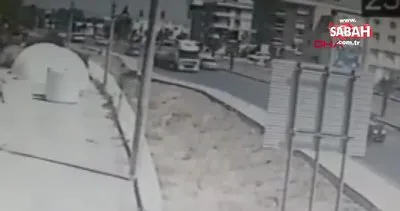 Karşıdan karşıya geçerken otomobilin çarptığı vatandaş hayatinı kaybetti  | Video