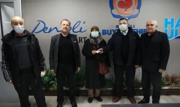 Halk otobüsünde bulduğu 4 bin 900 TL’yi sahibine teslim etti #denizli Halk otobüsünde bulduğu 4 bin 900 TL’yi sahibine teslim etti #denizli