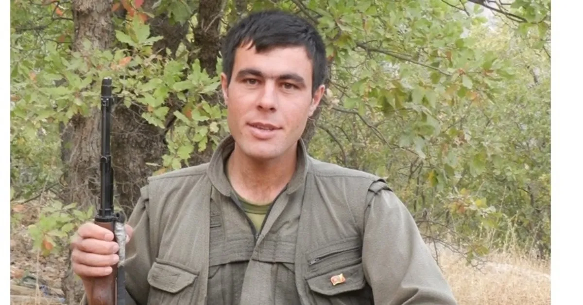 Mehmetçikten 3 bin 467 rakımlı Sümbül Dağı’nda ayak izlerini takip etti ! Azılı 3 teröristi etkisiz hale…