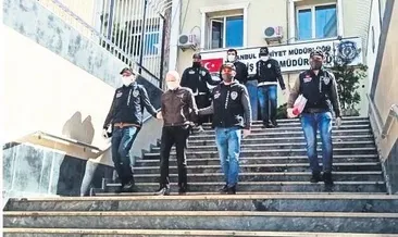 Maskeyi çıkarınca yakalandılar