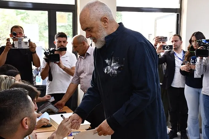 Arnavutluk’ta seçim maratonu tamamlandı: Sonuçlar belli oldu